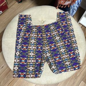 🍁BOGO 🍁 Multicolored leggings. OS